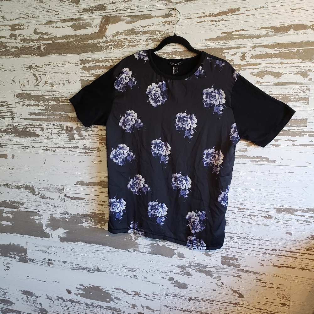 Men's Large 21 Men T-Shirt